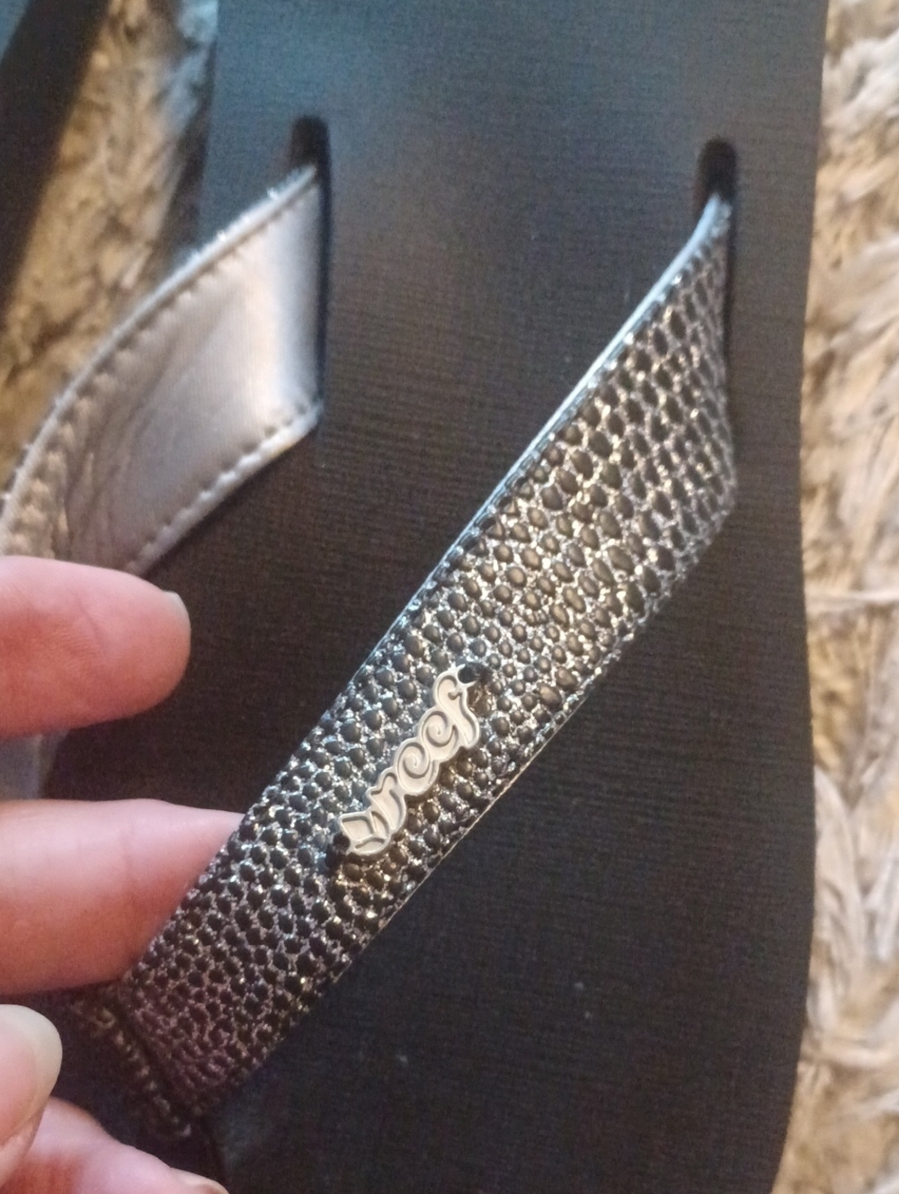 Reef Sandals - Picture 2 of 6